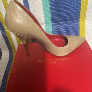 Charles Jourdan Beige Leather Pointed Toe Point